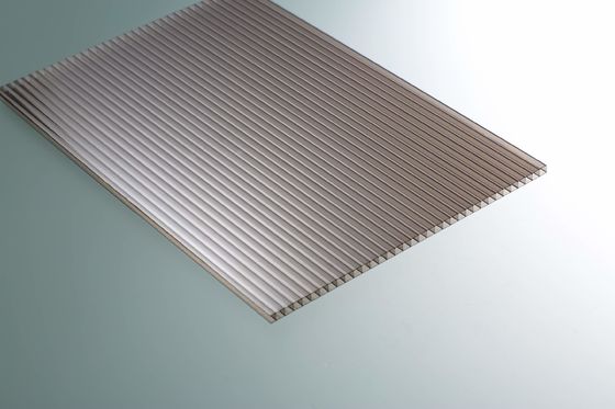 Tấm Polycarbonate tường đôi màu nâu cho cách âm mái nhà kính